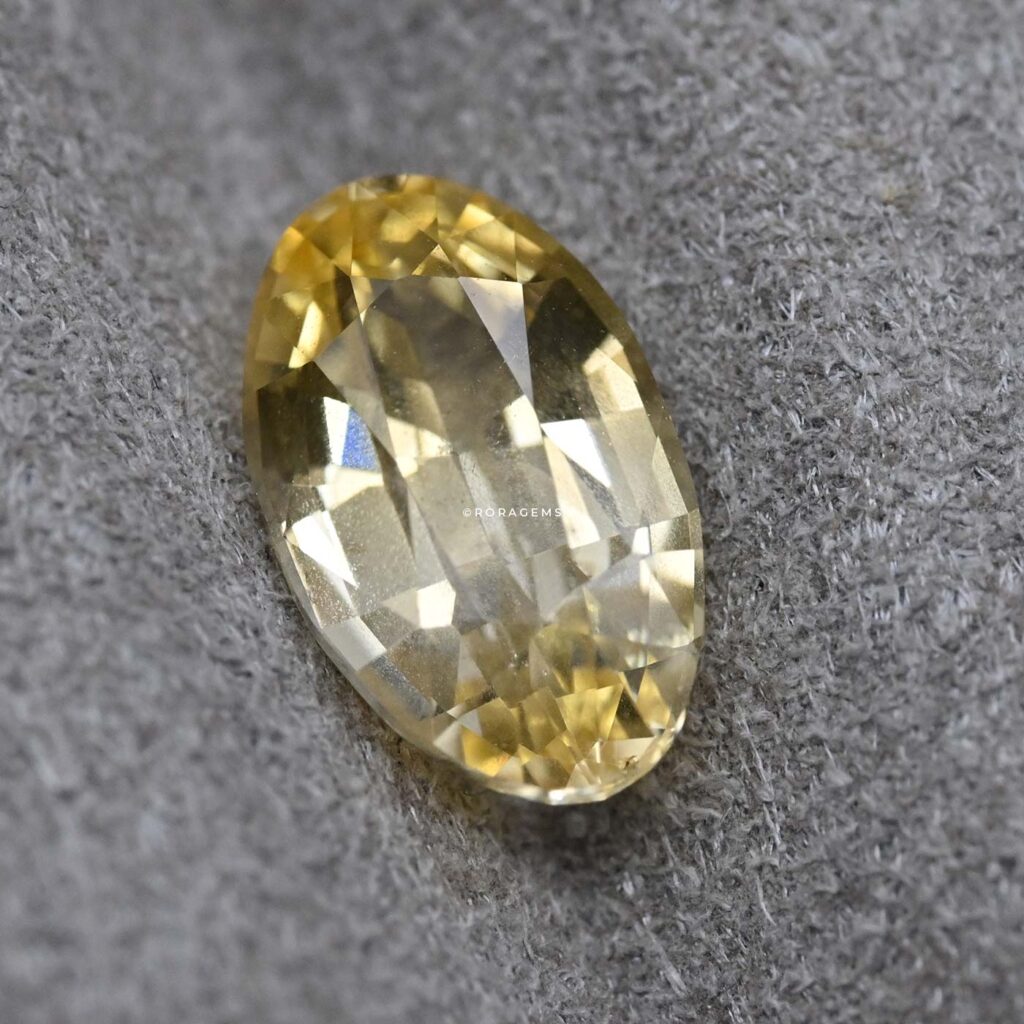 Astrology yellow sapphire natural Ceylon Pukhraj gemstone for Jupiter planet, available for buyers in Colombo Sri Lanka.