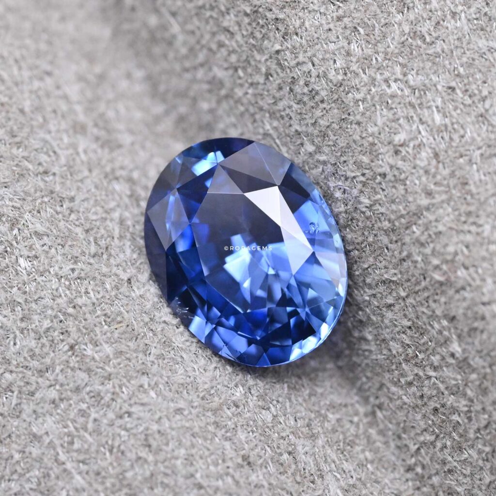 1 carat natural cornflower blue sapphire Ceylon gemstone, unheated nilam for astrology and jewellery, Colombo Sri Lanka buyers