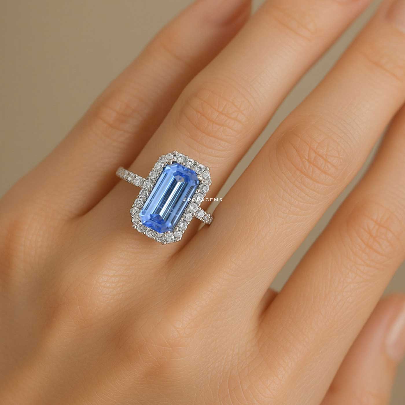 Looking for a perfect gift for her? then make a diamond ring with ceylon blue sapphire luxury jewellery in colombo sri lanka