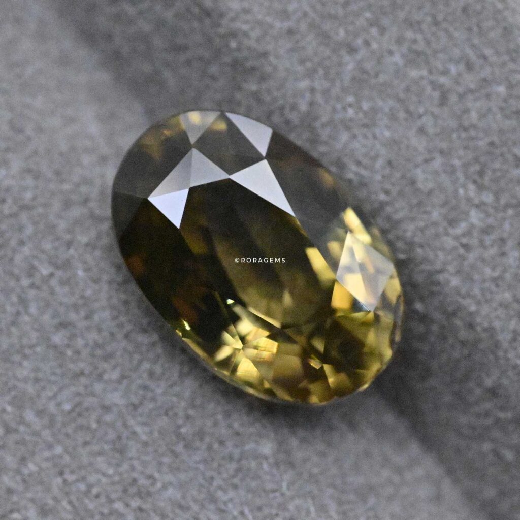 Shop natural larger cheaper brown green zircon in Sri Lanka. Unique Ceylon gemstone with high brilliance, ideal for rings and pendants. Order online Colombo.
