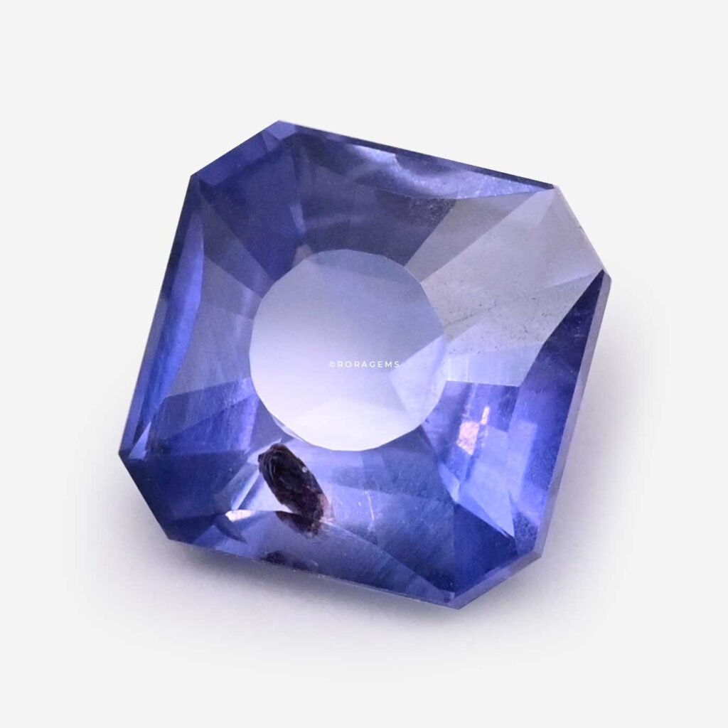 Natural unheated 3 carat Ceylon Blue Sapphire buy online in colombo 7 sri lanka. Top neelam for vedic astro.