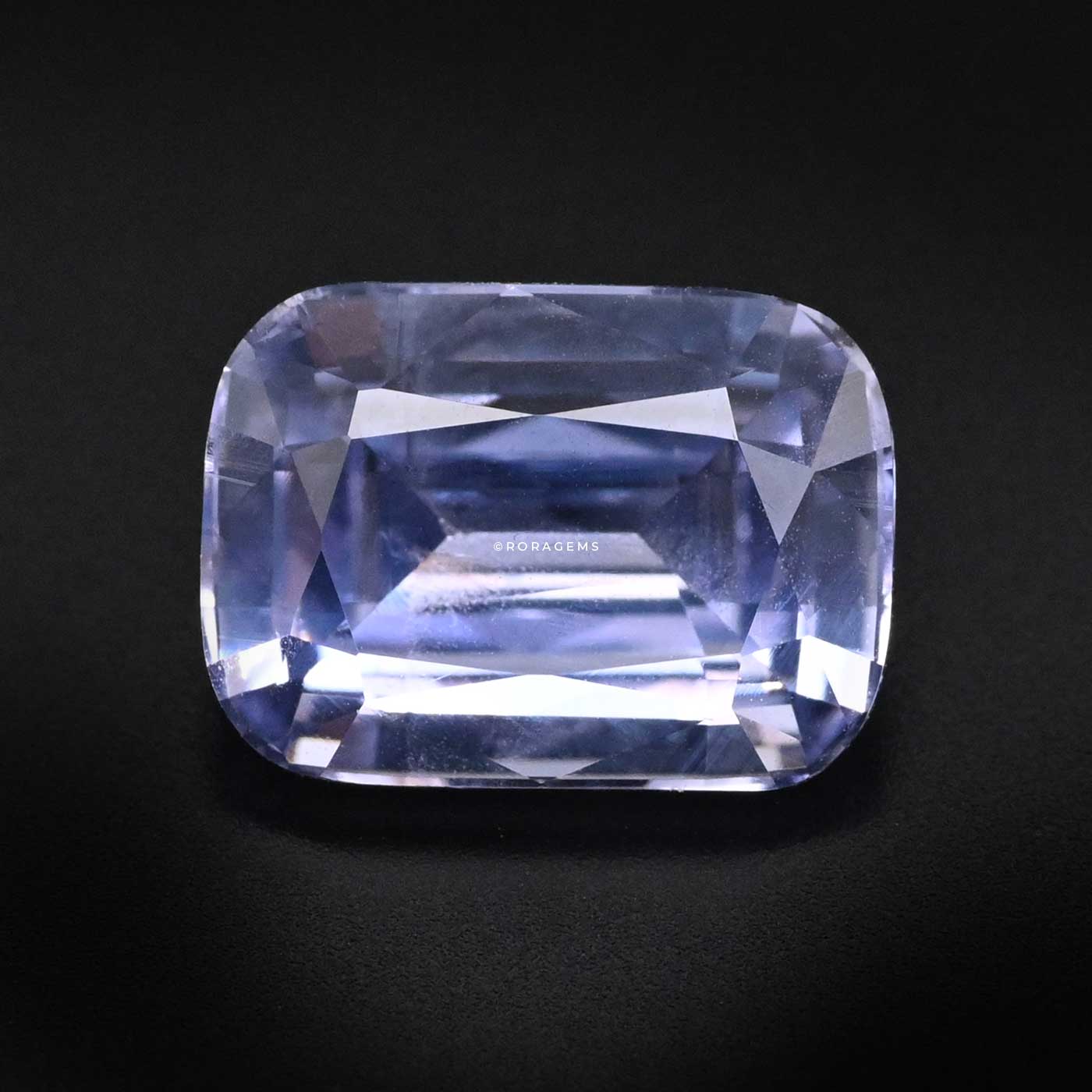 voilet sapphire safaya gem with attractive lavender hue, sourced from Ceylon and available for worldwide shipping.