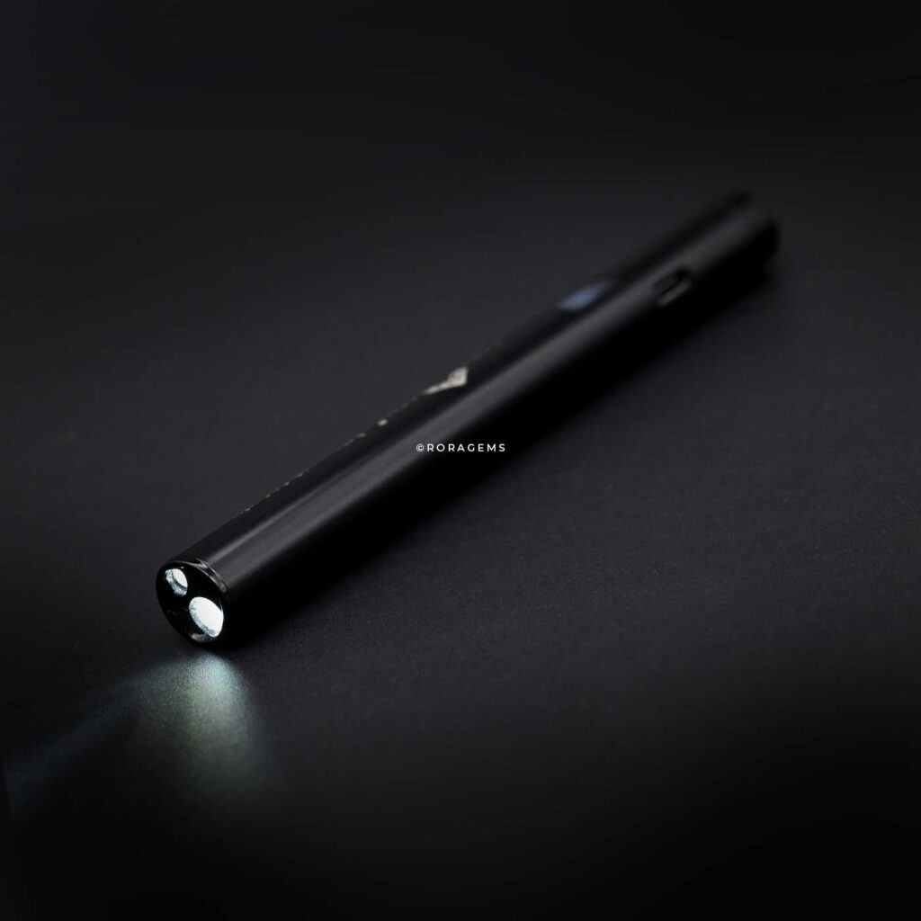 medical penlight LED torch suitable for doctors, nurses, medical students and pupil inspection science students in sri lanka