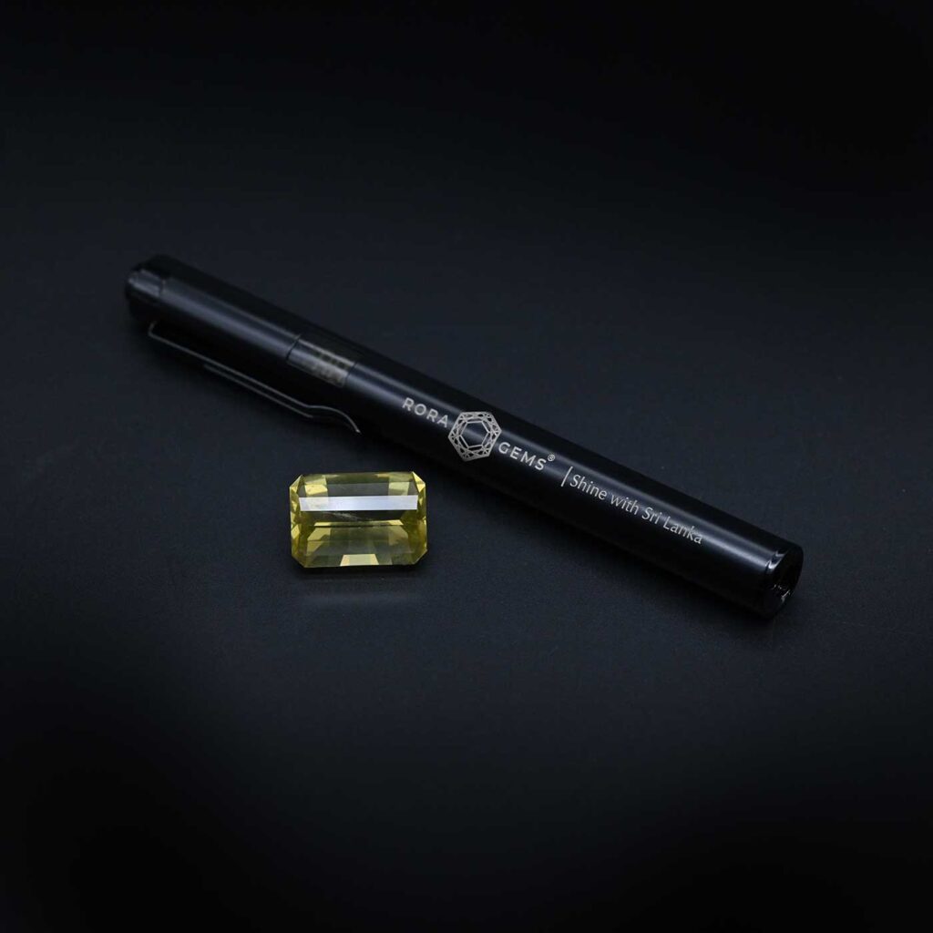 Portable pocket torch for gemologists, gemology students, nurses, doctors, hospitals and researchers buy now colombo