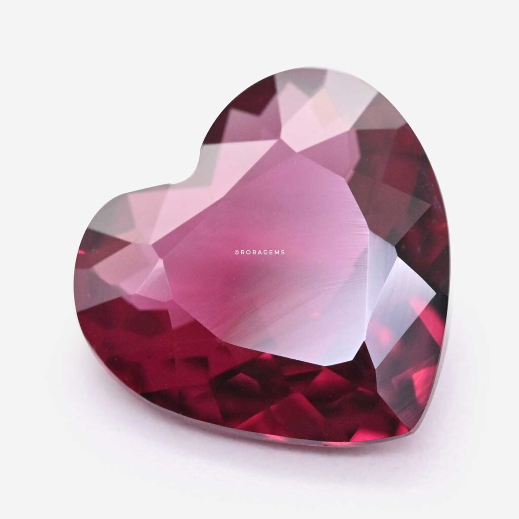 Beautiful red Rhodolite Garnet loose gemstone for jewelry buy in borella colombo 7 Valentine's Day gemstone natürlicher Rhodolith Granat