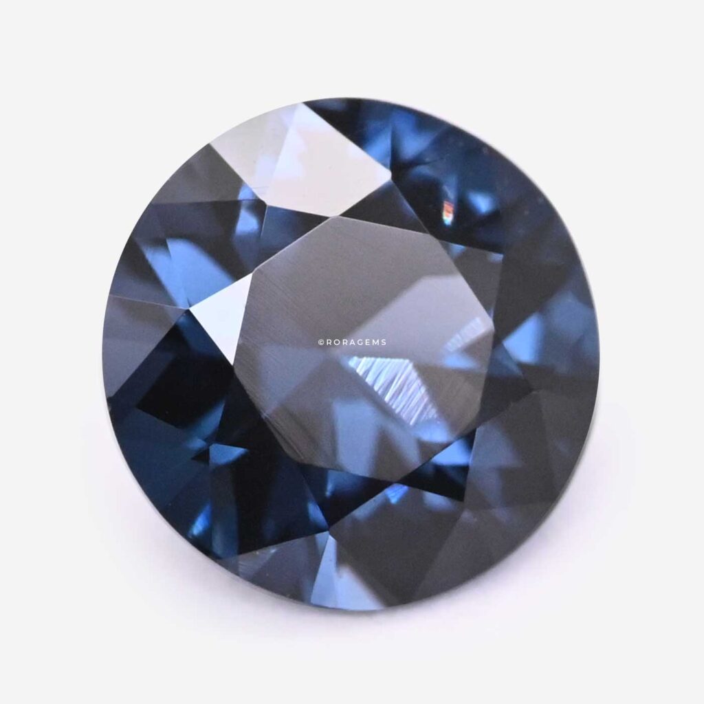 blue spinel gemstone from Sri Lanka spinello al cobalto, spinello blu cobalto jewelry loose colored gems buy in borella colombo koboltspinel
